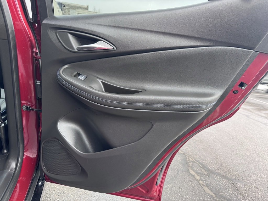 Used 2025 Buick Encore GX Sport Touring image 26