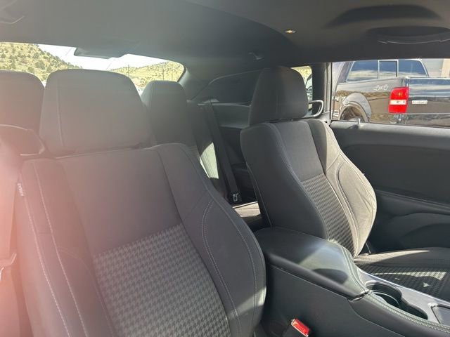 Used 2017 Dodge Challenger R/T image 18