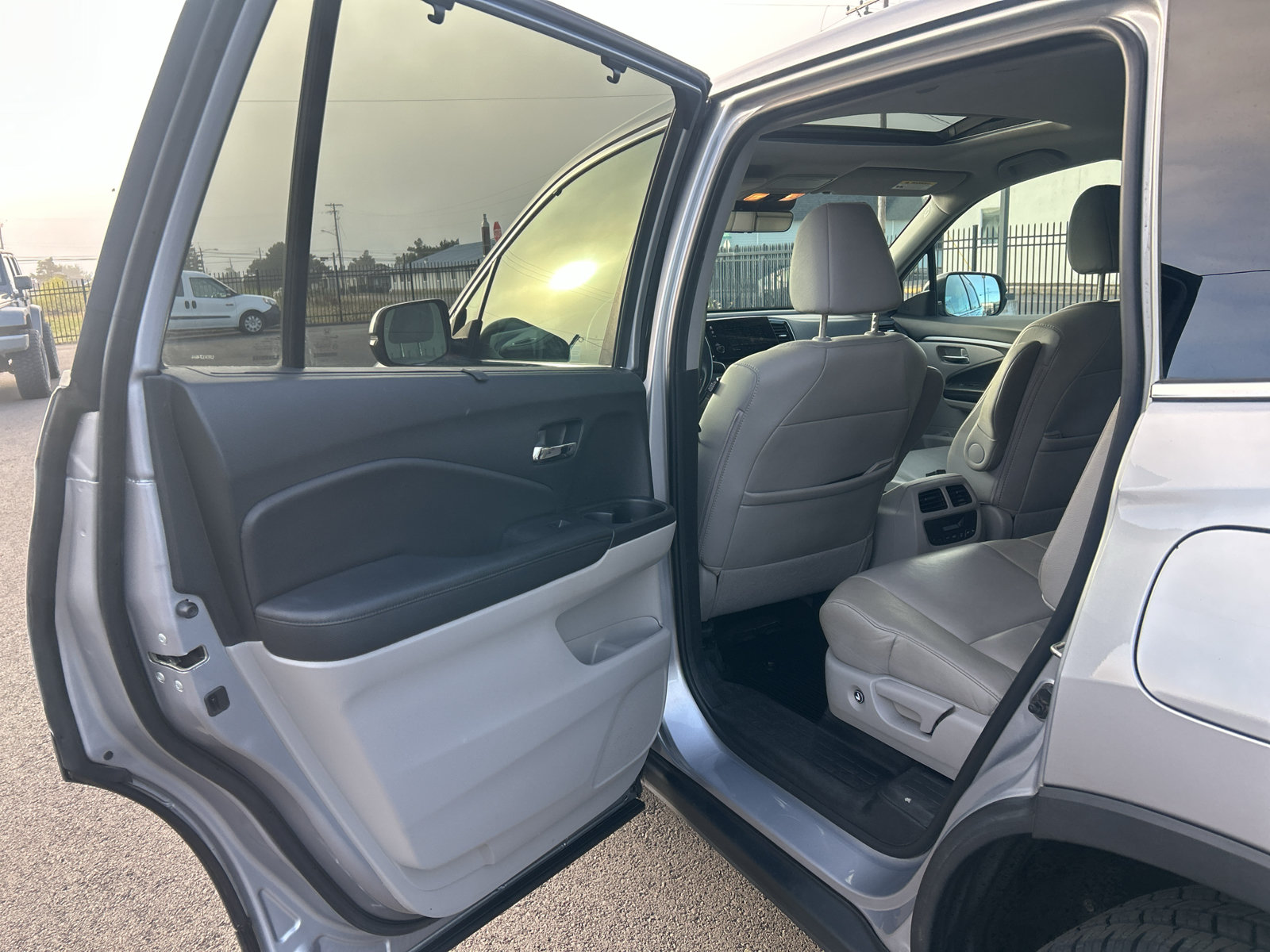 Used 2020 Honda Pilot EX-L image 32