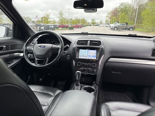 Certified 2019 Ford Explorer XLT w/ Equipment Group 202A AWD/4WD image 12