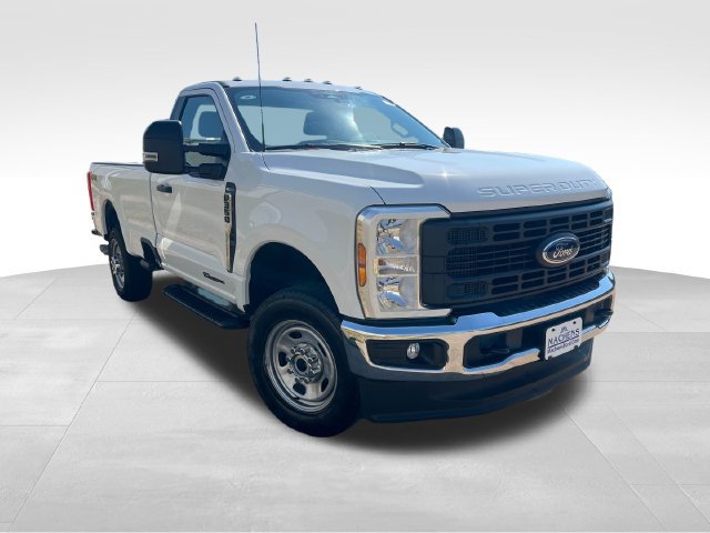 Certified 2024 Ford F350 XL w/ Snow Plow/Camper Package AWD/4WD image 9