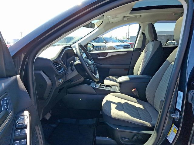 Certified 2022 Ford Escape SE w/ SE Sport Appearance Package image 13