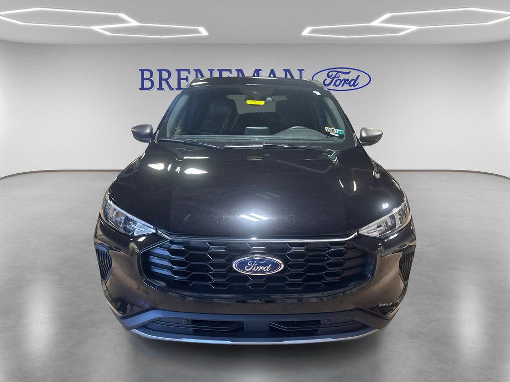 Certified 2025 Ford Escape ST-Line image 10