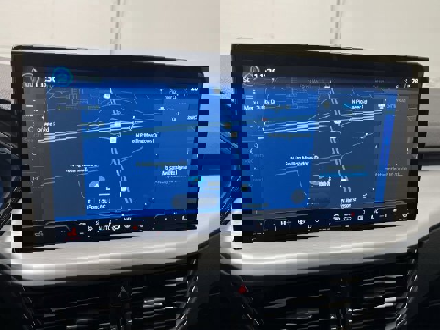 Certified 2025 Ford Escape Platinum image 33