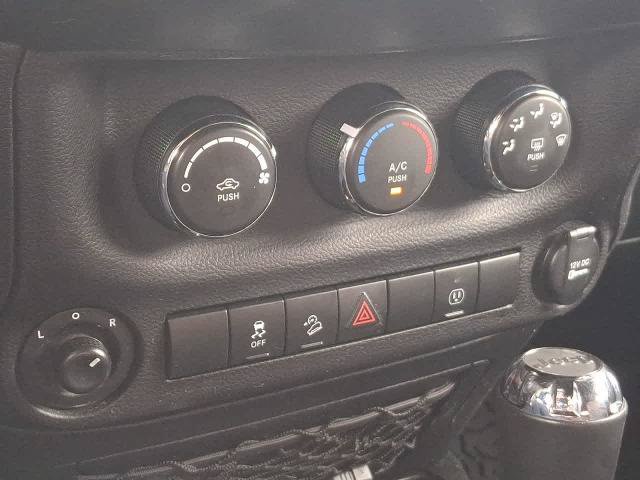 Used 2017 Jeep Wrangler Unlimited Sport AWD/4WD image 24