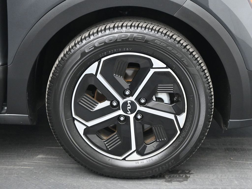 Used 2023 Kia Niro EX image 51