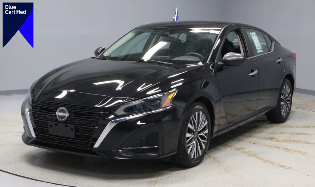 Used 2025 Nissan Altima 2.5 SV image 1