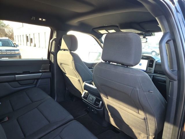 Certified 2022 Ford F150 XLT w/ Equipment Group 302A High image 40