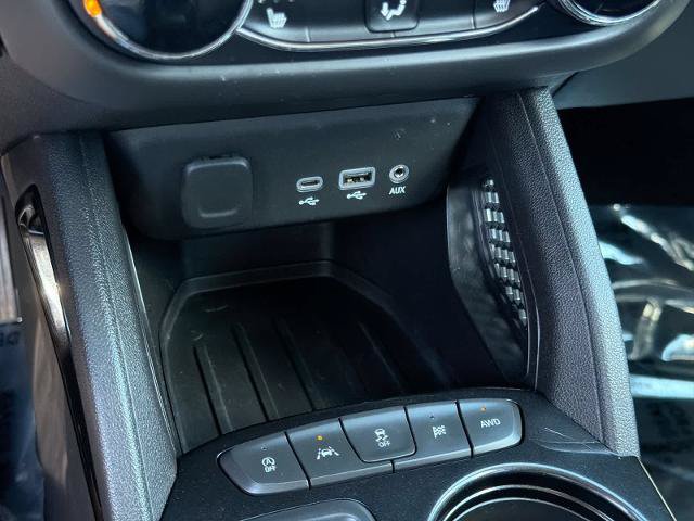 Used 2022 Chevrolet TrailBlazer LT AWD/4WD image 31