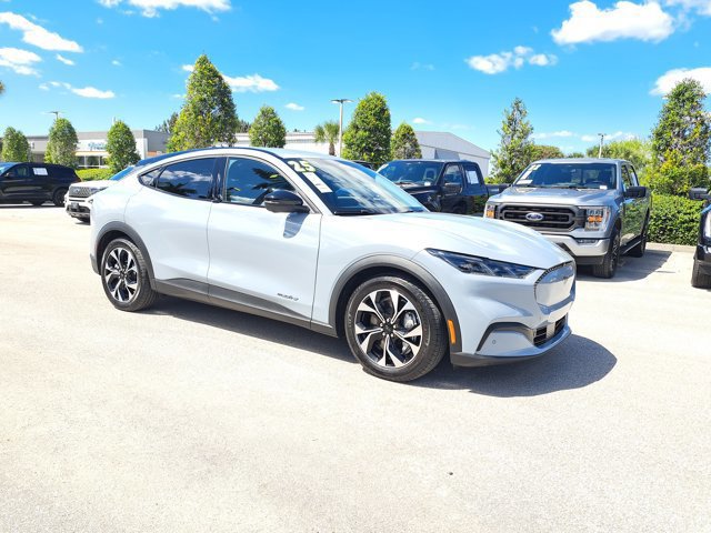 Certified 2025 Ford Mustang Mach-E Select w/ Comfort Package Lite image 6