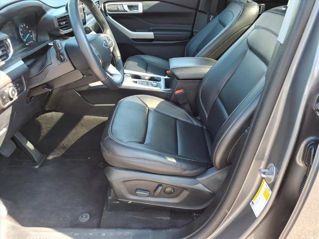 Certified 2023 Ford Explorer XLT w/ Equipment Group 202A AWD/4WD image 9