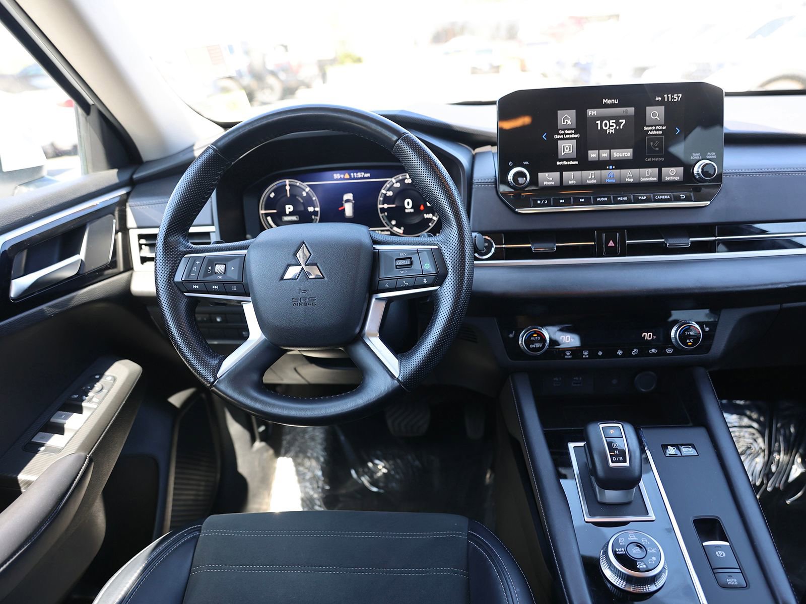 Used 2024 Mitsubishi Outlander 4WD Plug-In Hybrid image 17