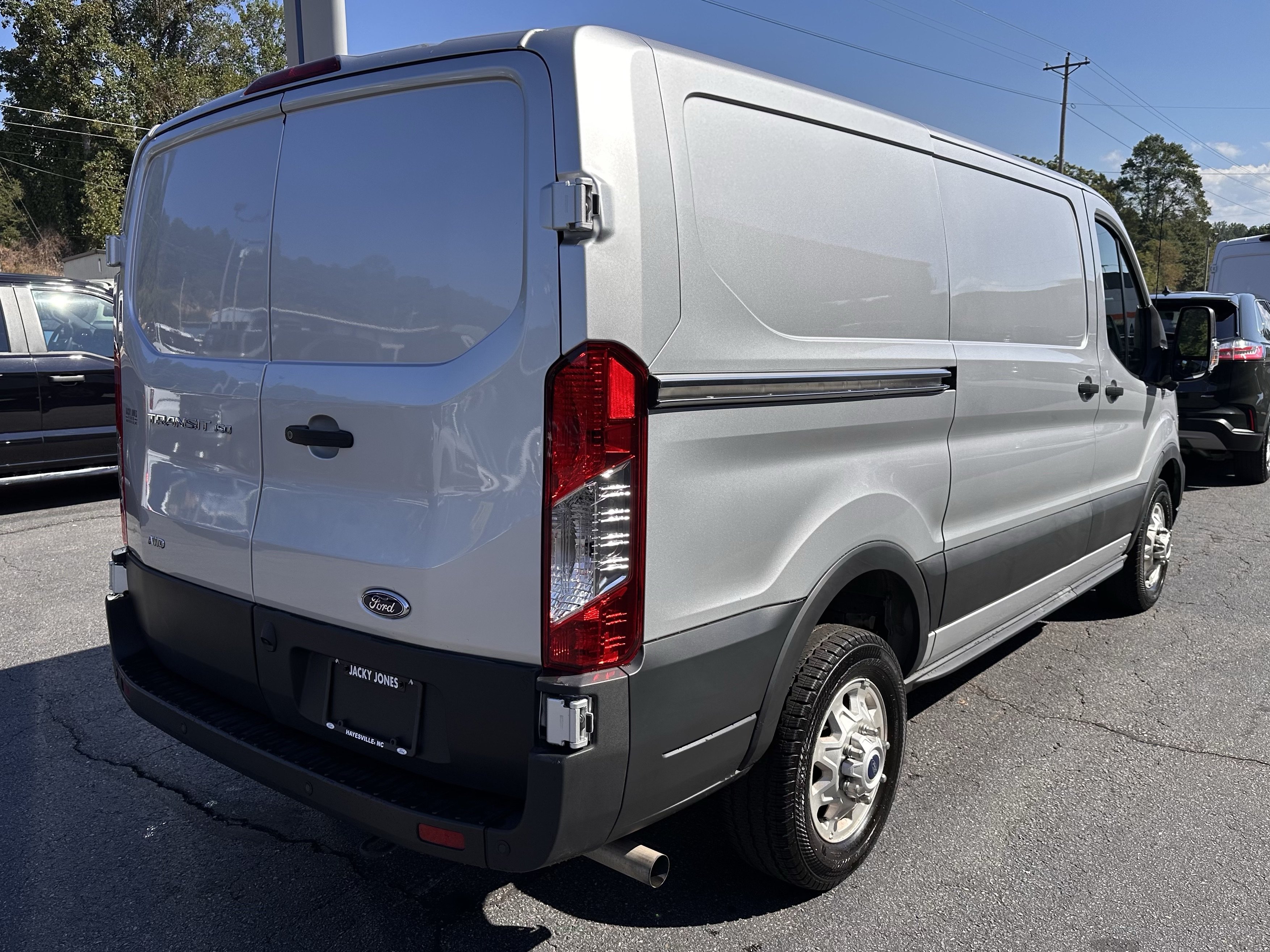 Certified 2025 Ford Transit 150 Low Roof AWD image 6