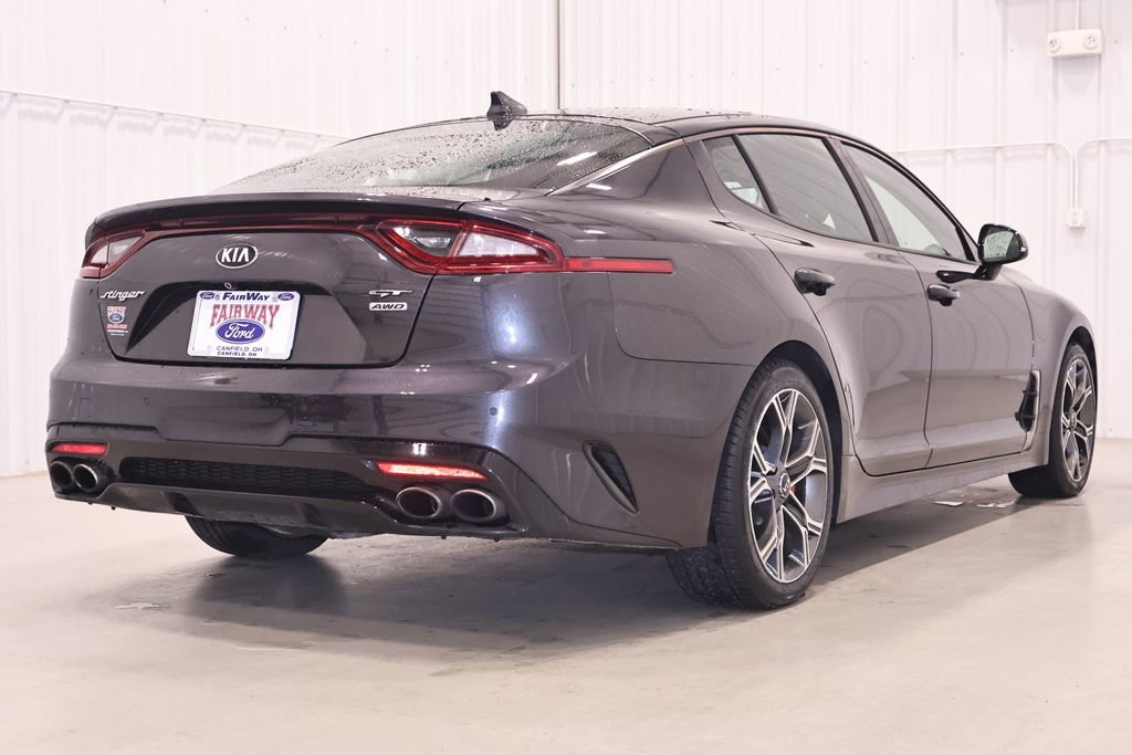 Used 2018 Kia Stinger GT1 AWD/4WD image 10