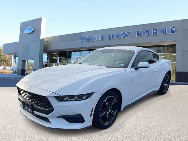Certified 2025 Ford Mustang Coupe RWD image 3