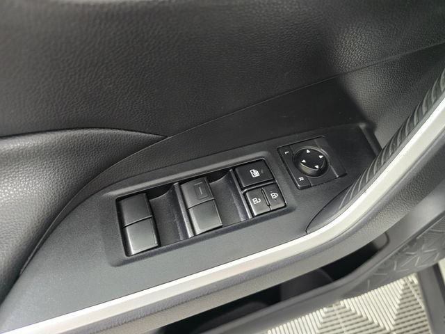 Used 2021 Toyota RAV4 LE w/ Carpet Mat Package (TMS) FWD image 24