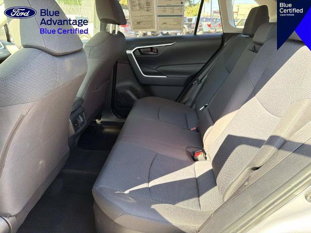 Used 2021 Toyota RAV4 LE AWD/4WD image 13