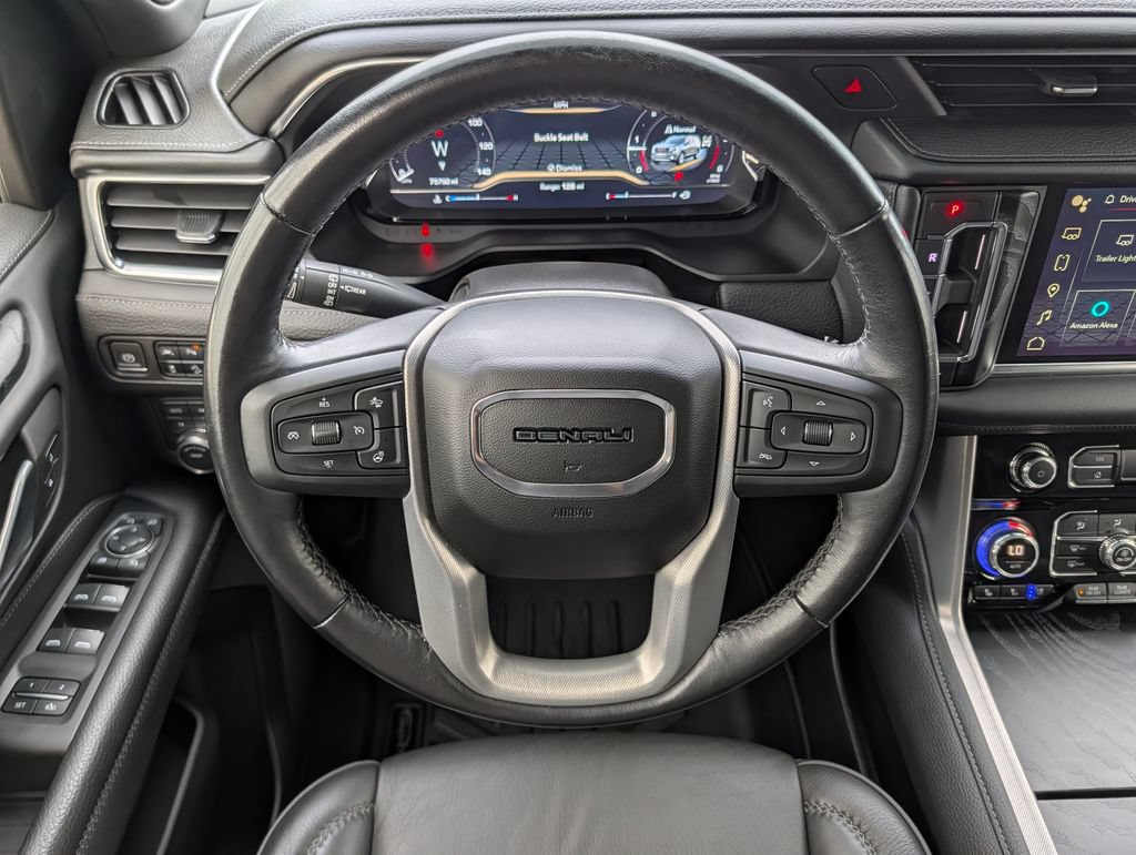 Used 2022 GMC Yukon Denali AWD/4WD image 19