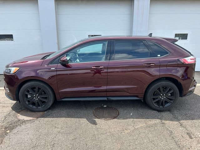 Certified 2023 Ford Edge ST-Line AWD/4WD image 3