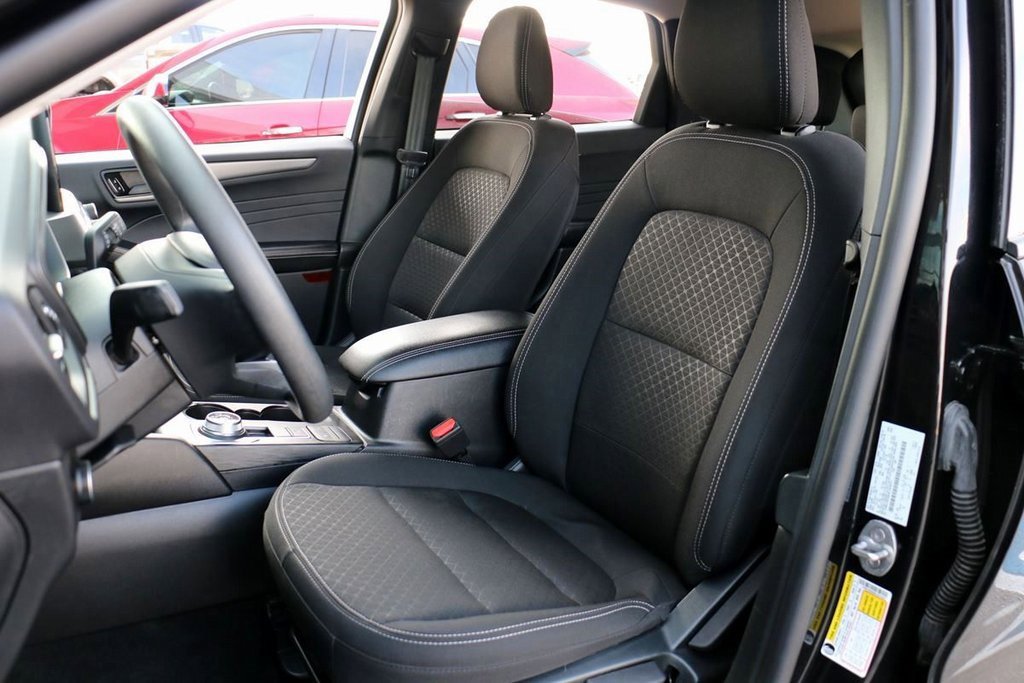 Certified 2025 Ford Escape Active image 18