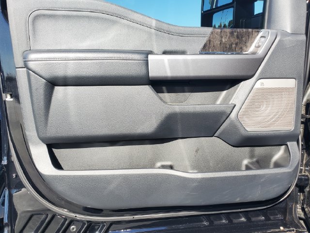 Certified 2025 Ford F250 Lariat w/ Tremor Off-Road Package AWD/4WD image 7
