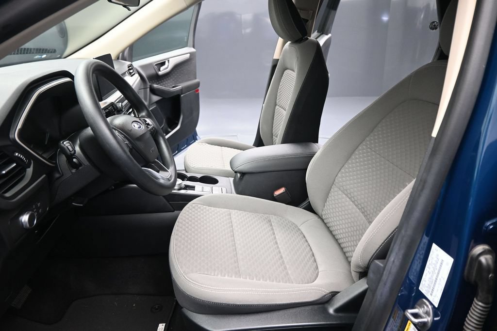 Certified 2020 Ford Escape SE FWD image 10