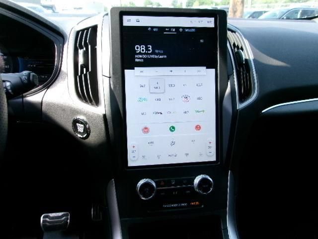 Certified 2023 Ford Edge ST-Line w/ Cargo Accessory Package AWD/4WD image 11