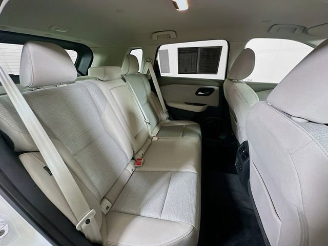 Used 2022 Nissan Rogue SV image 23