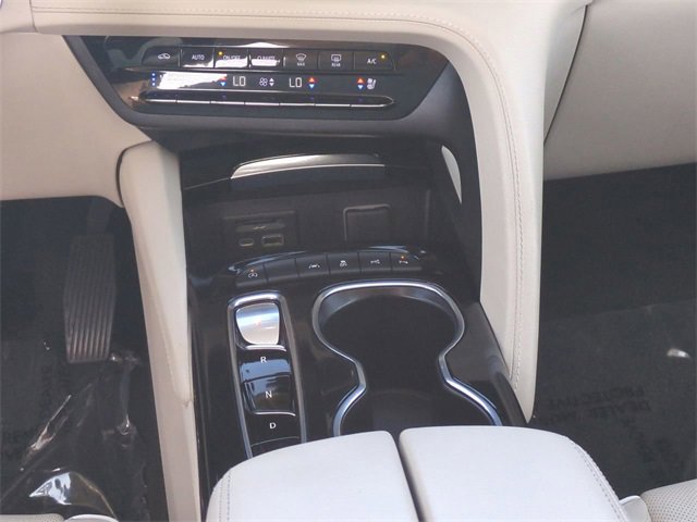 Used 2023 Buick Envision Avenir image 19