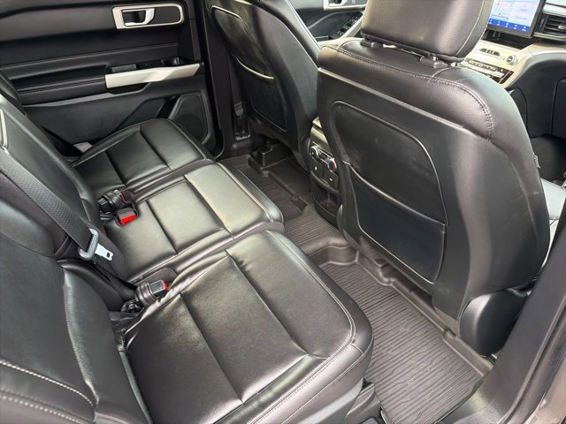 Certified 2020 Ford Explorer XLT w/ Equipment Group 202A image 35
