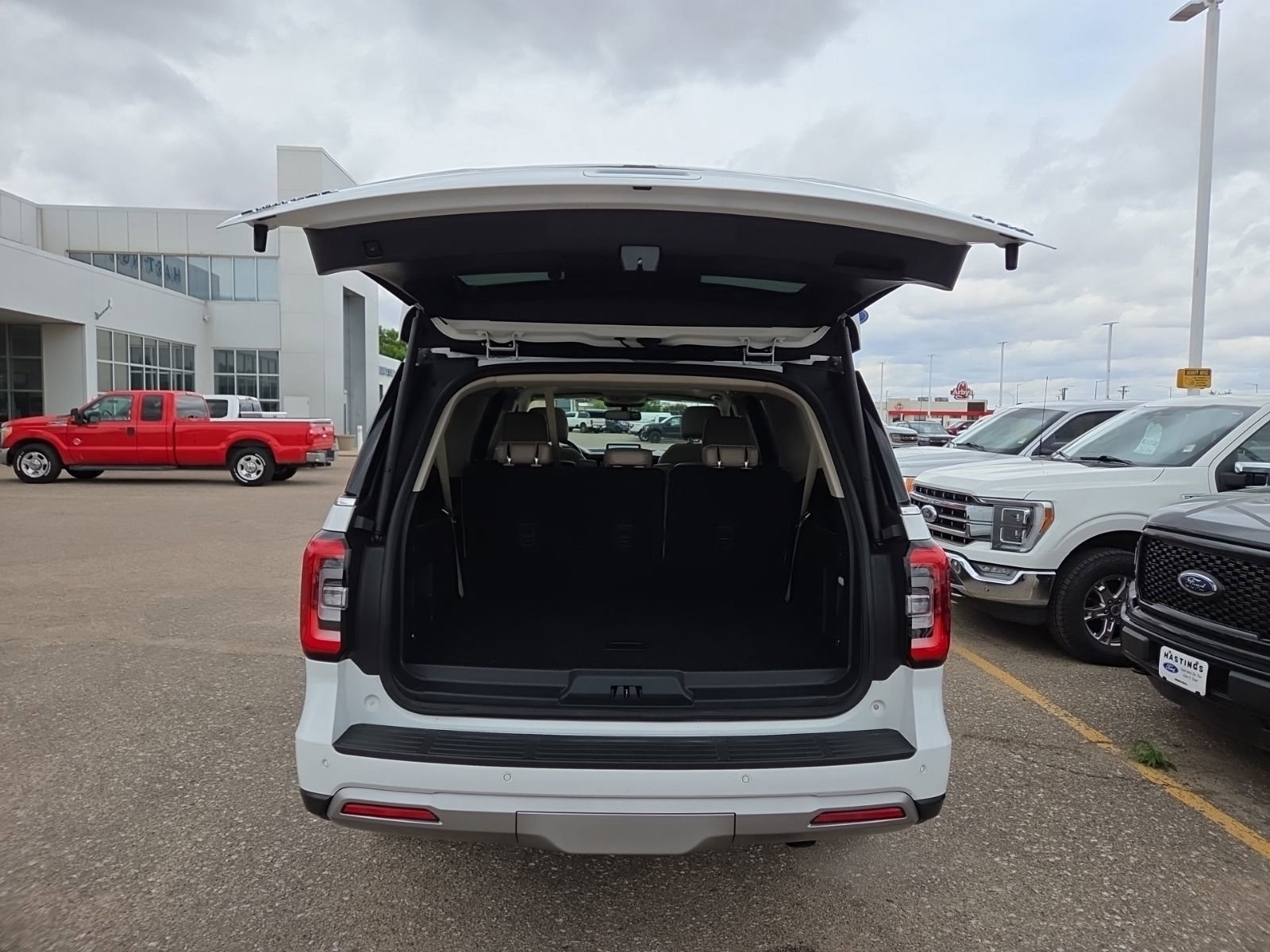 Certified 2023 Ford Expedition Max Limited AWD/4WD image 5