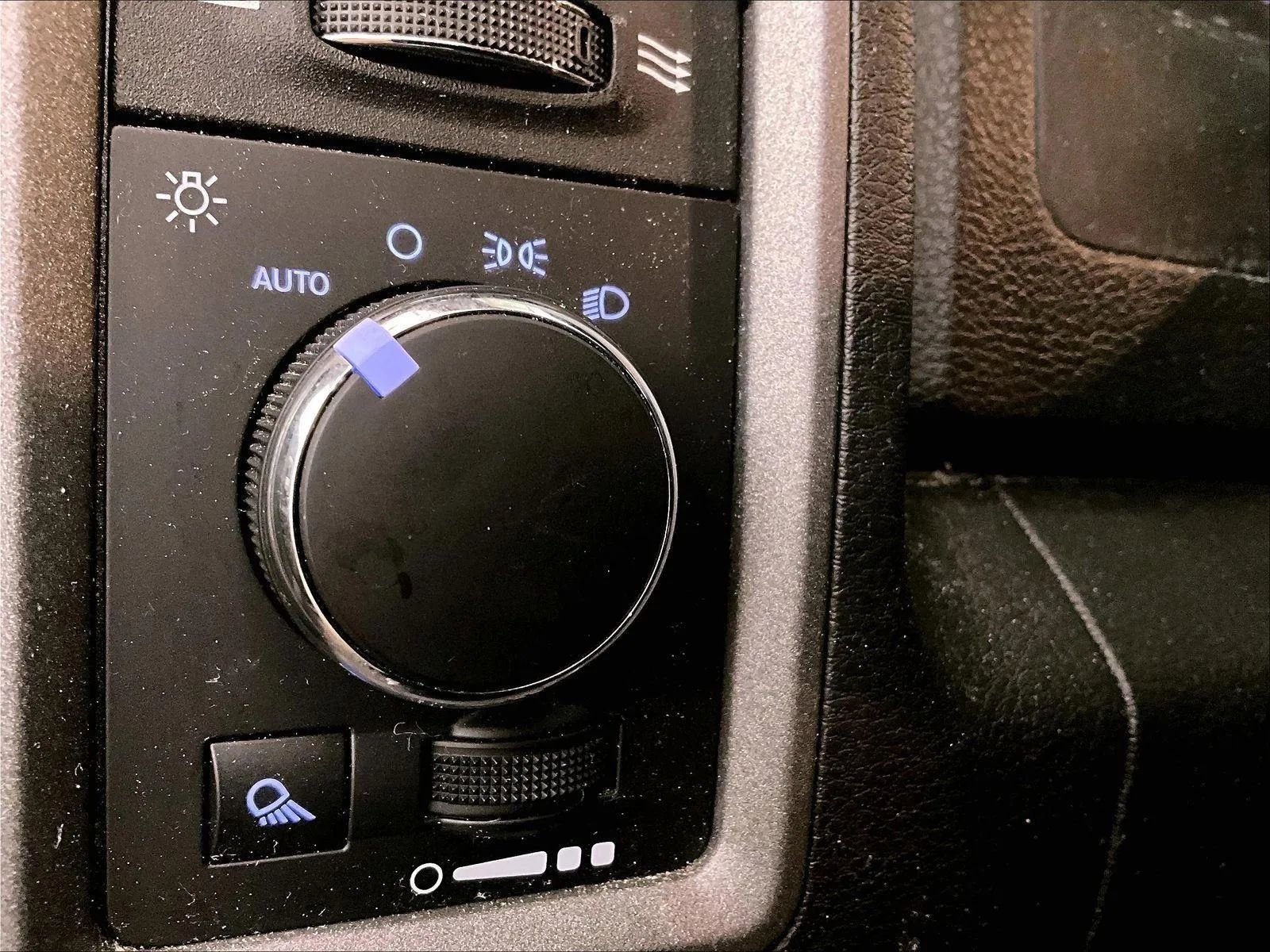 Used 2021 RAM 1500 Tradesman w/ Chrome Plus Package image 28