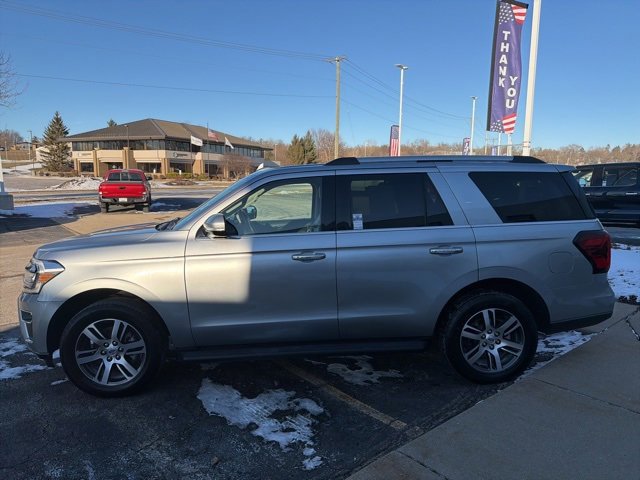 Certified 2023 Ford Expedition Limited image 2