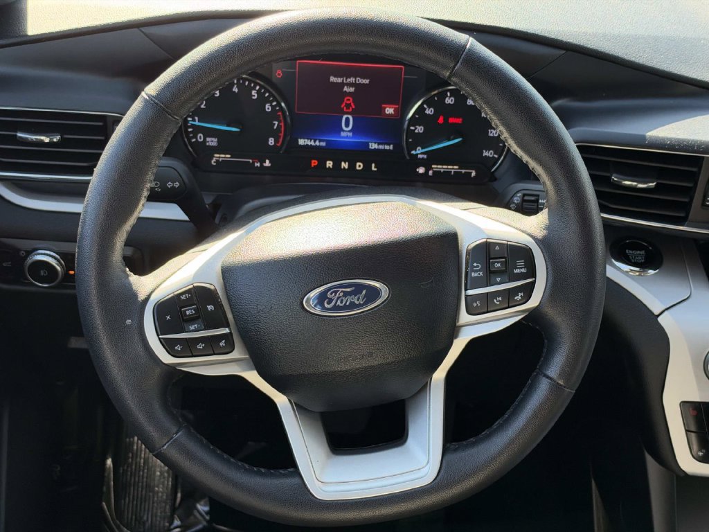 Certified 2023 Ford Explorer XLT w/ Equipment Group 202A RWD image 11