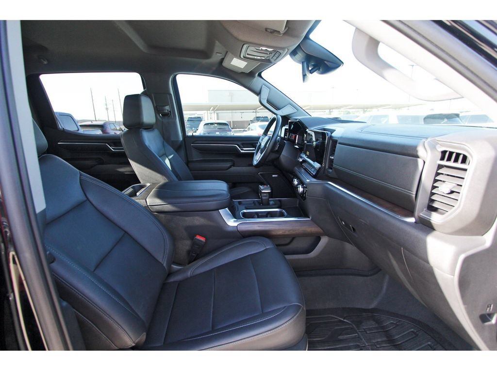 Used 2023 GMC Sierra 1500 SLT AWD/4WD image 25