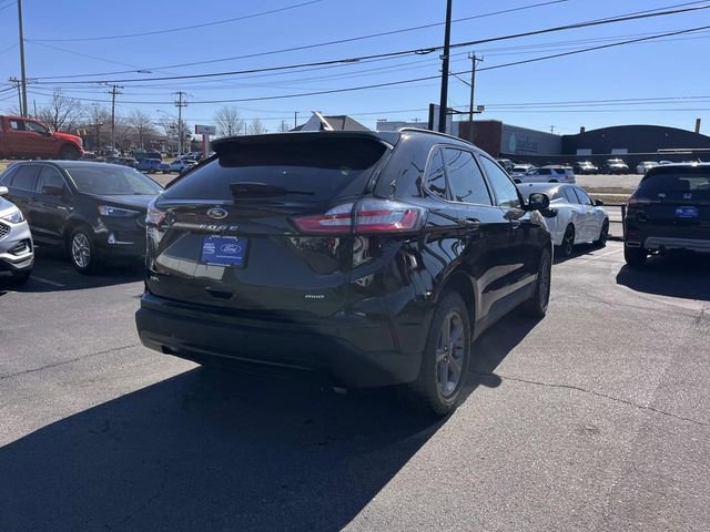 Certified 2024 Ford Edge SEL w/ Sport Appearance Package image 3