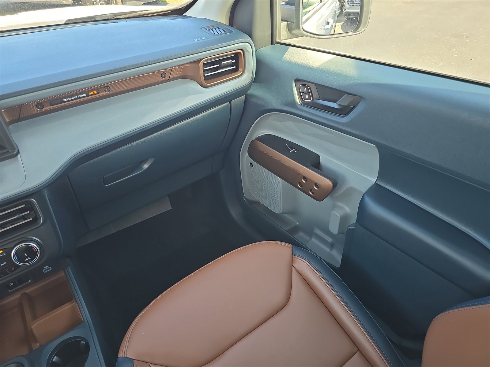 Certified 2024 Ford Maverick Lariat image 11