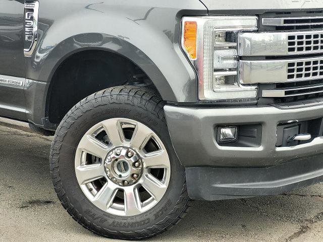 Certified 2019 Ford F350 Platinum w/ Platinum Ultimate Package image 11