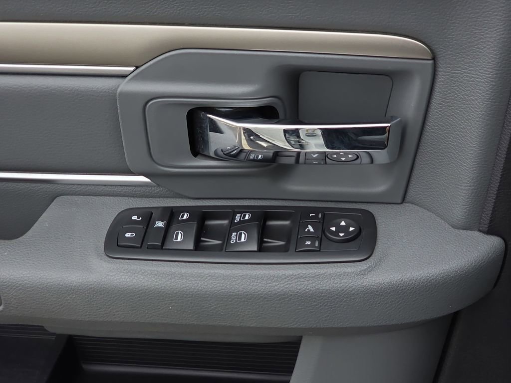Used 2018 RAM 1500 Big Horn AWD/4WD image 25
