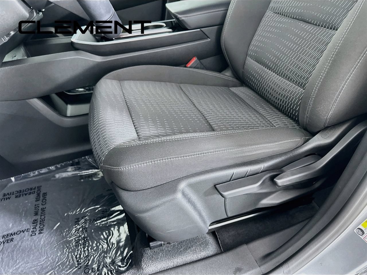 Used 2025 Chevrolet Equinox LT w/ Safety and Technology Package FWD image 28
