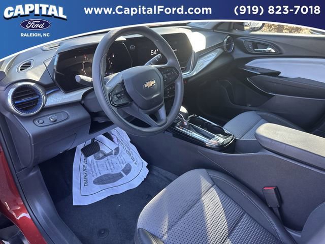 Used 2024 Chevrolet Trax LT image 18