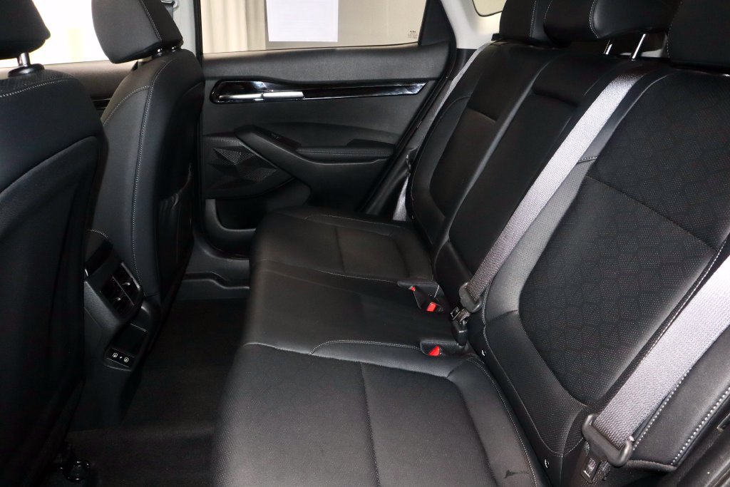 Used 2024 Kia Seltos EX AWD/4WD image 23