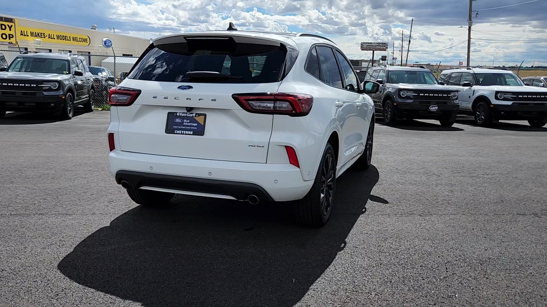 Certified 2023 Ford Escape ST-Line Elite w/ Premium Technology Package AWD/4WD image 4