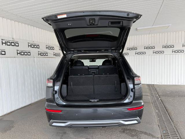 Used 2025 Mitsubishi Outlander SE FWD image 23