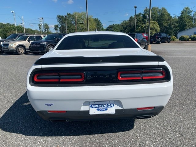 Used 2022 Dodge Challenger R/T w/ Plus Package image 3