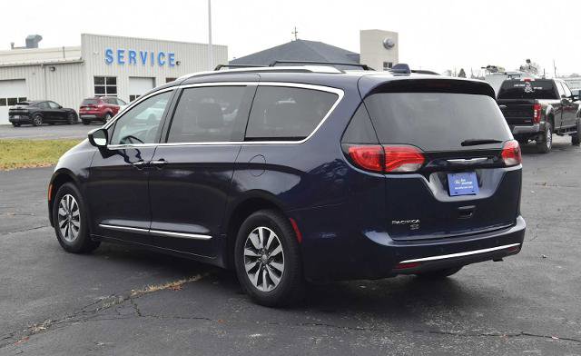Used 2020 Chrysler Pacifica Touring-L image 5