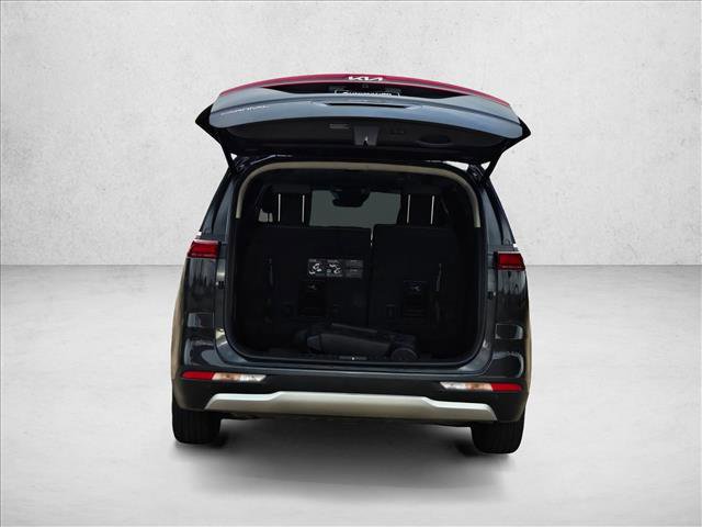 Used 2024 Kia Carnival EX FWD image 9
