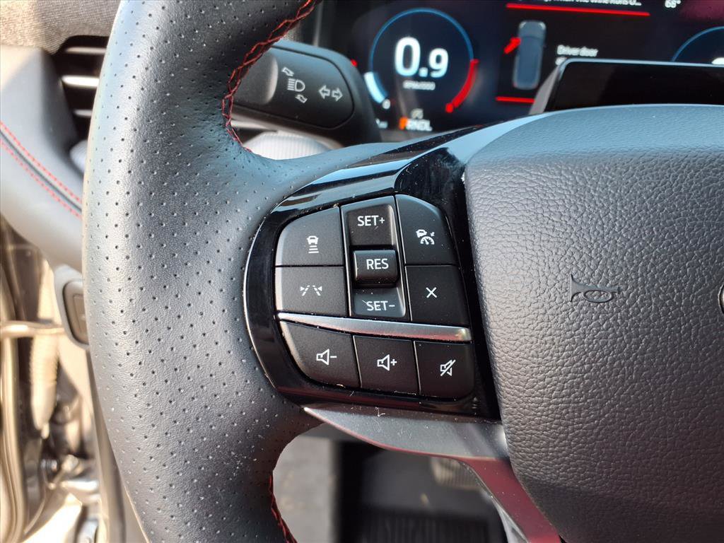 Certified 2025 Ford Explorer ST-Line image 13