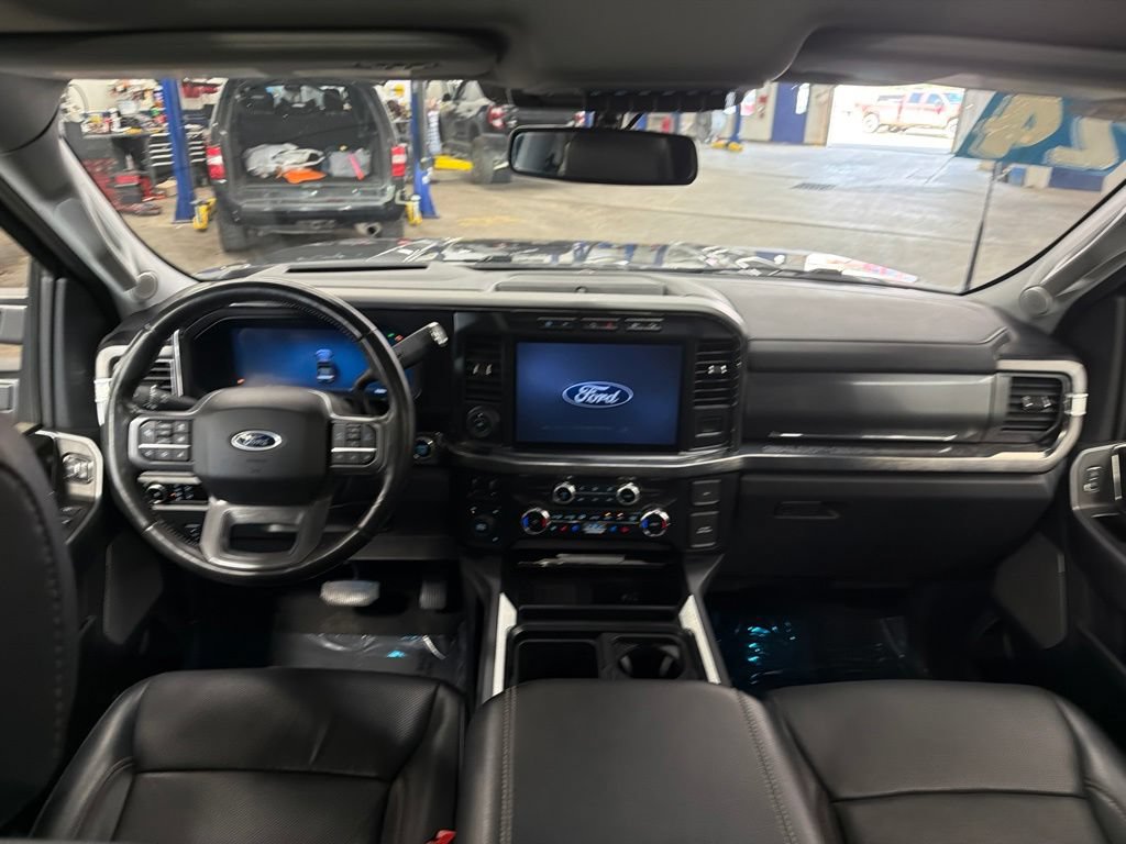 Certified 2024 Ford F450 Lariat w/ Lariat Ultimate Package AWD/4WD image 15