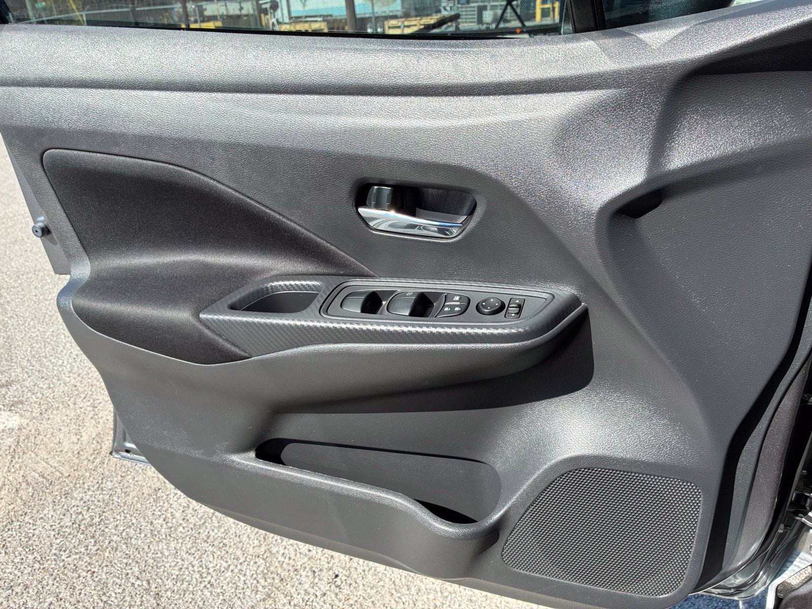 Used 2021 Nissan Versa SV FWD image 12